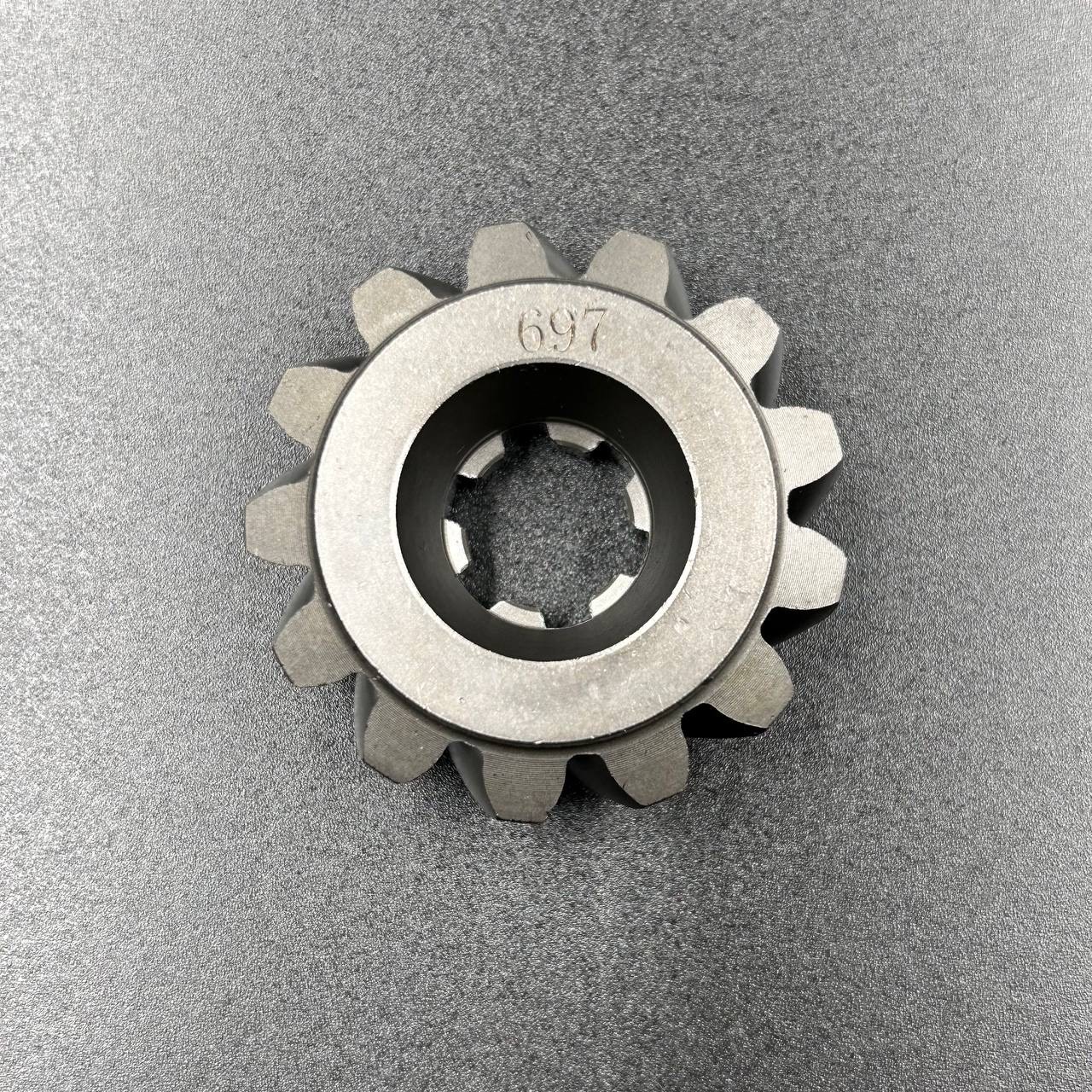 картинка Шестерня вертикального вала (Пиньон) Yamaha 55 (697-45551-00) (PREMARINE)