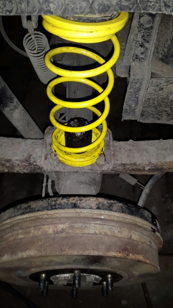 картинка Установочный комплект пружин +300 для пикапа Mazda BT50 (B2500) SPRINGVAR