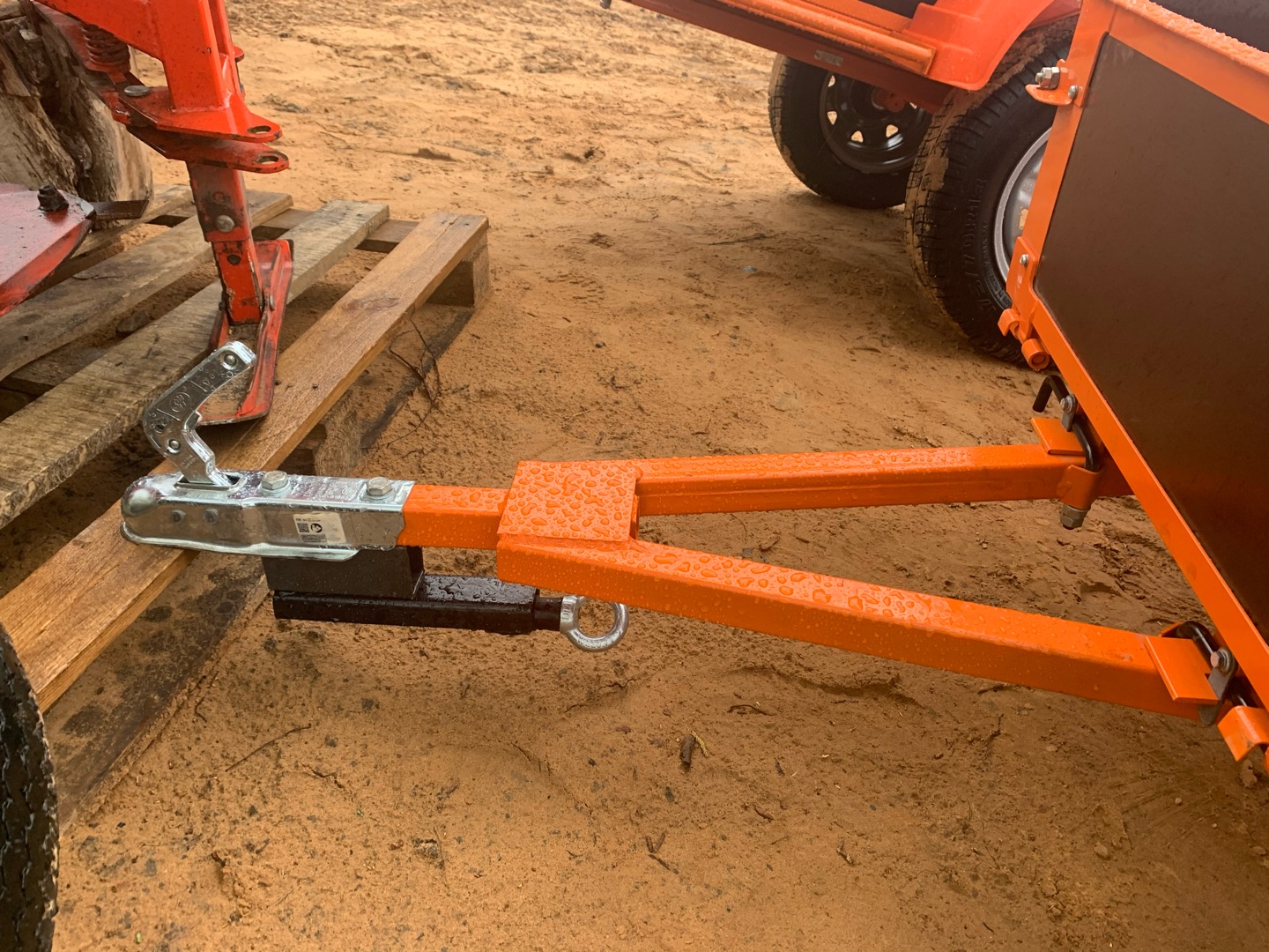 картинка Прицеп "Турист" (съемный модуль + универсал),рессорная подвеска