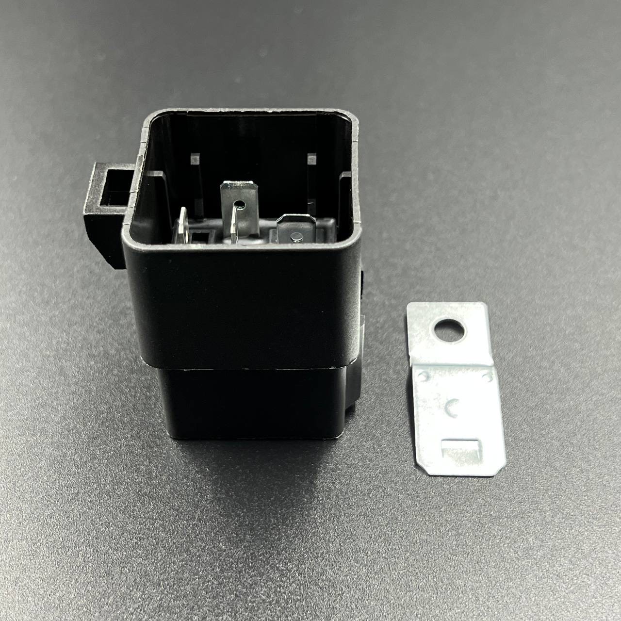 картинка Реле гидроподъемника для MERCURY 30-250/MERCRUISER 8.2L (JSP)