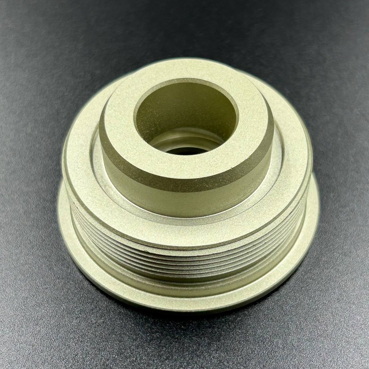 картинка Крышка центрального штока гидроподъема Yamaha F200-300 (PWB)