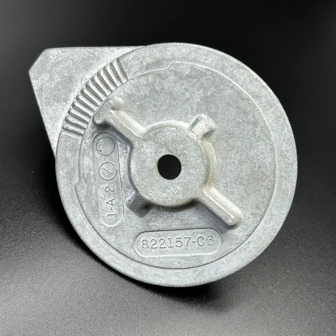 картинка Анод редуктора Mercury/Mariner (Цинковый) (822157C3) (Quicksilver)