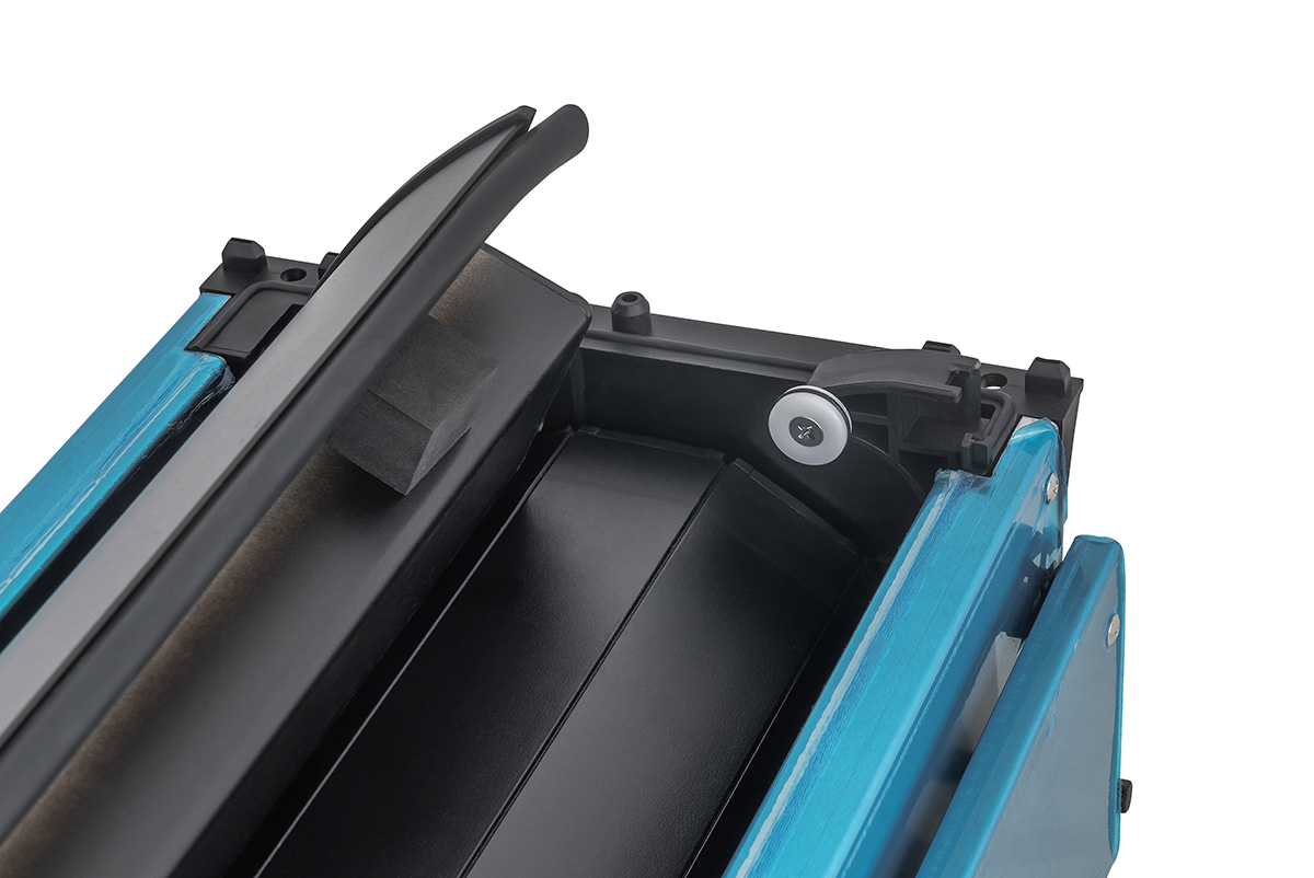 картинка Крышка кузова Dongfeng DF6, роллета раздвижная, алюминиевая, черная