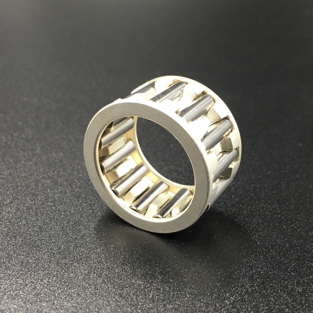 картинка Подшипник шатунный Yamaha 4-8 (18x24x14) (93310-418U0) (Omax)