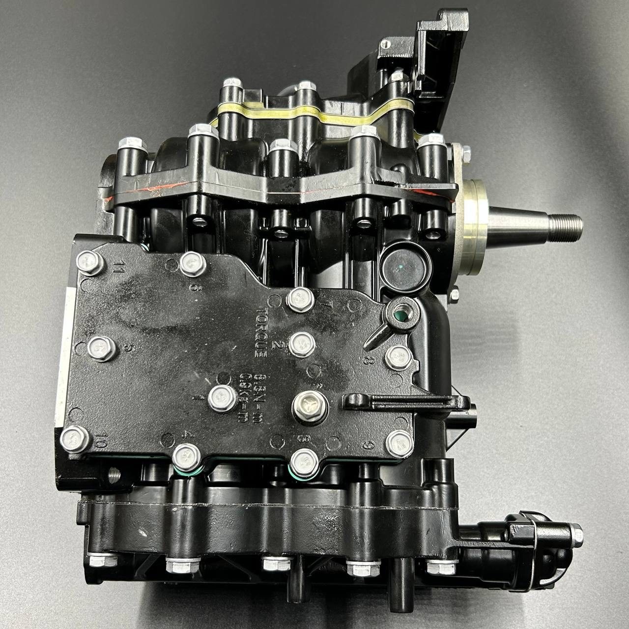 картинка Мотоголовка (в сборе) Tohatsu 18 (YUELANG)