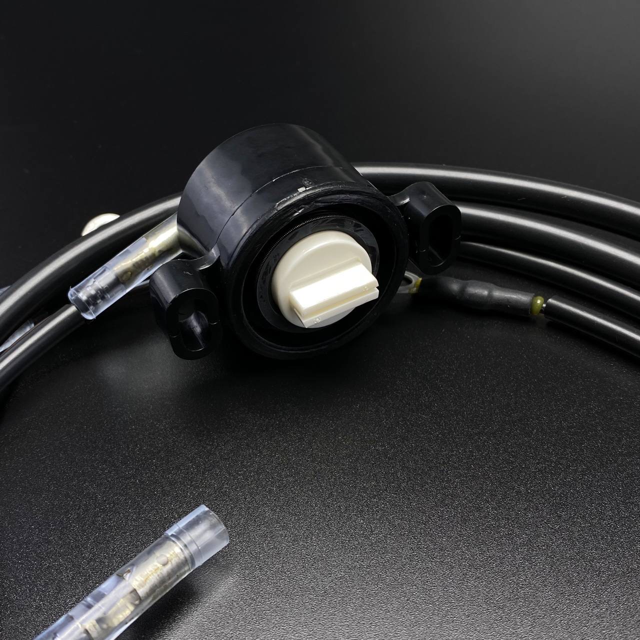 картинка Датчик угла откидывания мотора TRIM SENDER KIT (Quicksilver)