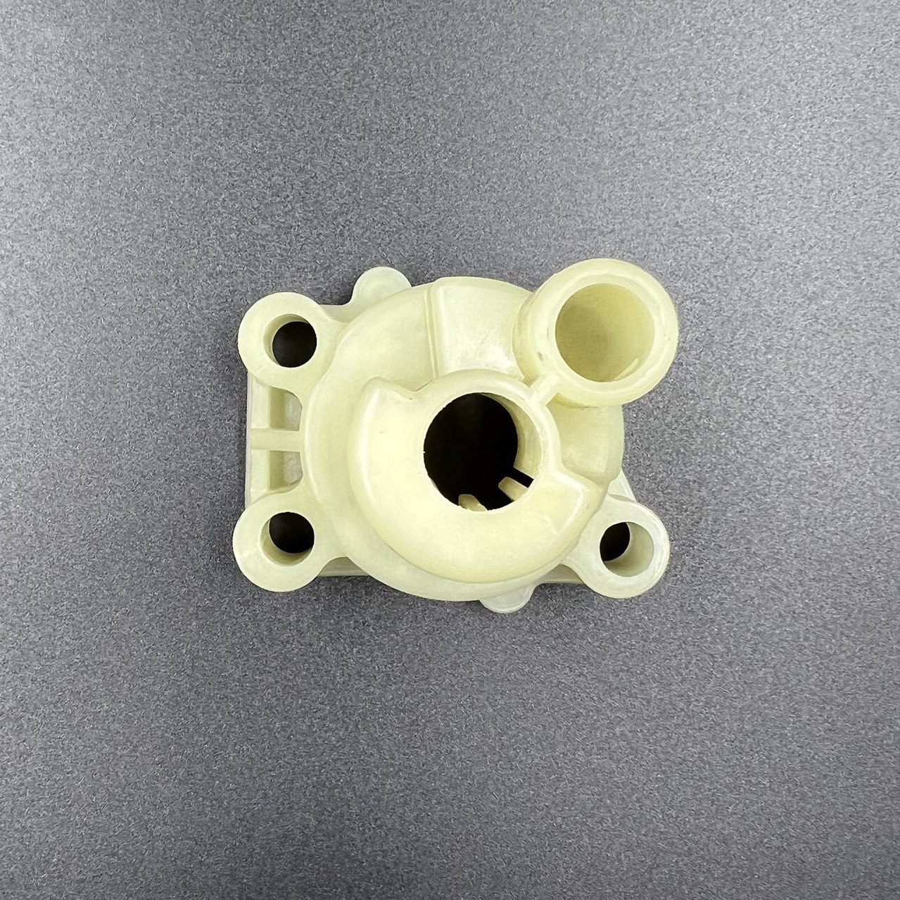 картинка Корпус помпы охлаждения Yamaha E5D-E8D (PREMARINE)