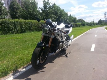картинка фара головного света 7″ 23.48Вт 2 диода Мото
