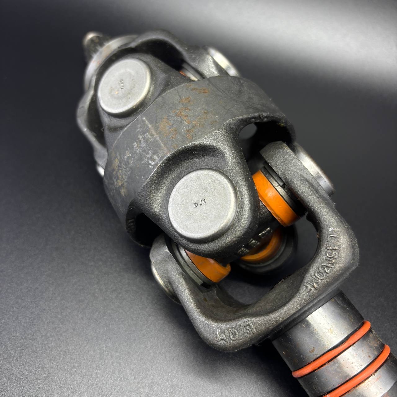 картинка Вал карданный в сборе UNIVERSAL JOINT QS