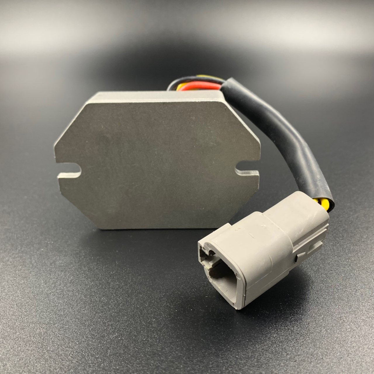 картинка Регулятор напряжения в сборе BRP Skandik