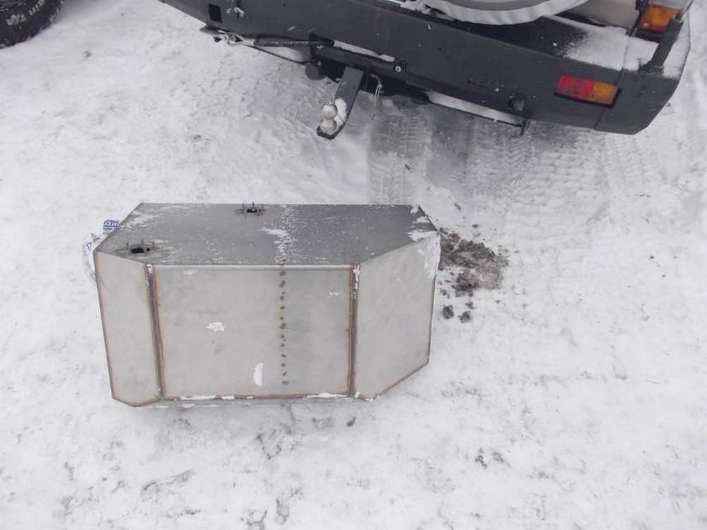 картинка Бак топливный KDT 160л вместо штатного для Toyota Land Cruiser 76/78, увеличенной емкости из нержаве