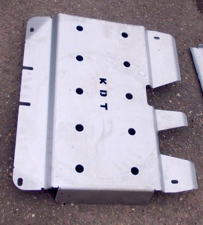 картинка Защита раздатки KDT Toyota Land Cruiser 76/78