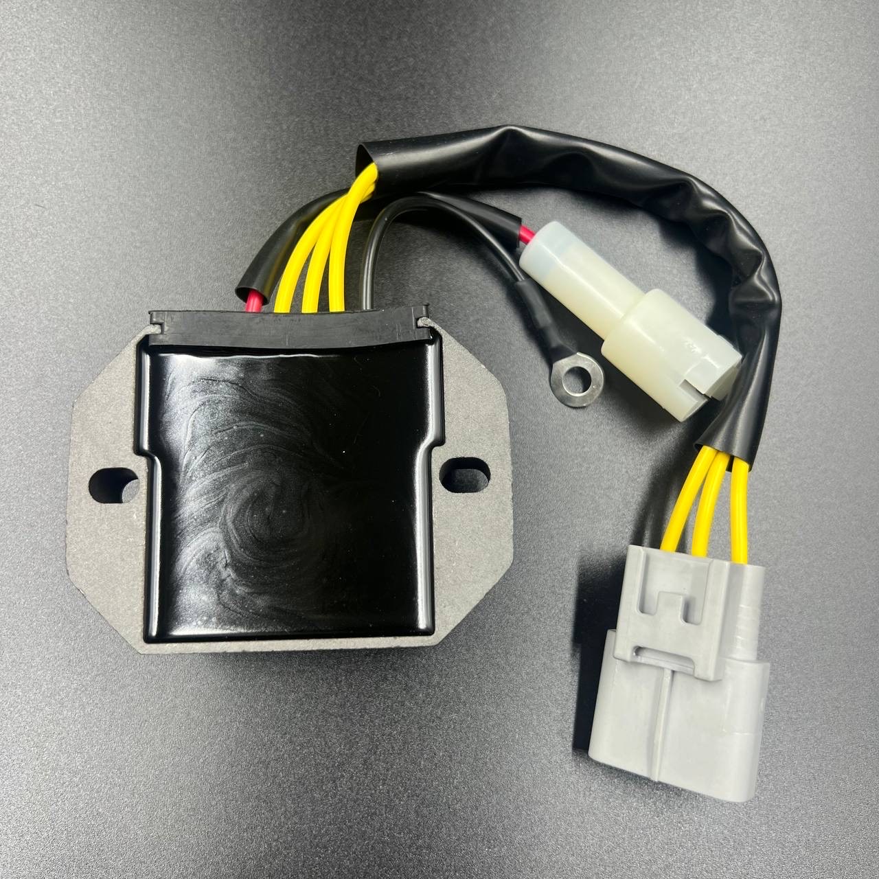 Выпрямитель-регулятор Tohatsu F25-F30 (3AC-76065-1) (JSP)