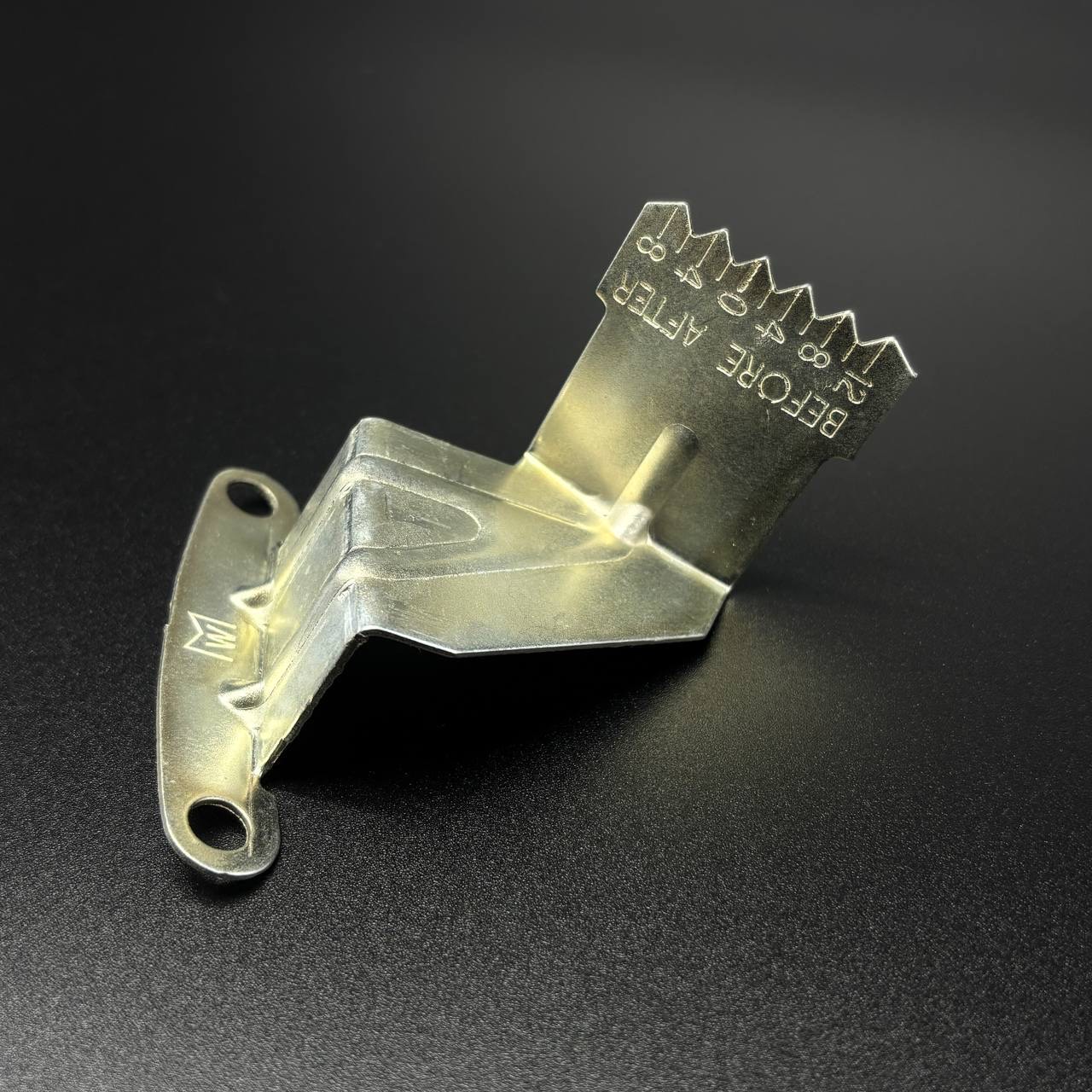 картинка Крышка цепи газораспределения стальная COVER ASSY QS