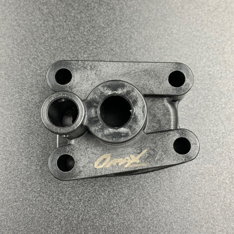 картинка Корпус помпы охлаждения Yamaha 4-5, F4 (68D-44311) (Omax)