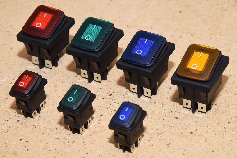 картинка Автомат контроля АКБ Gruner AKA-1500SE