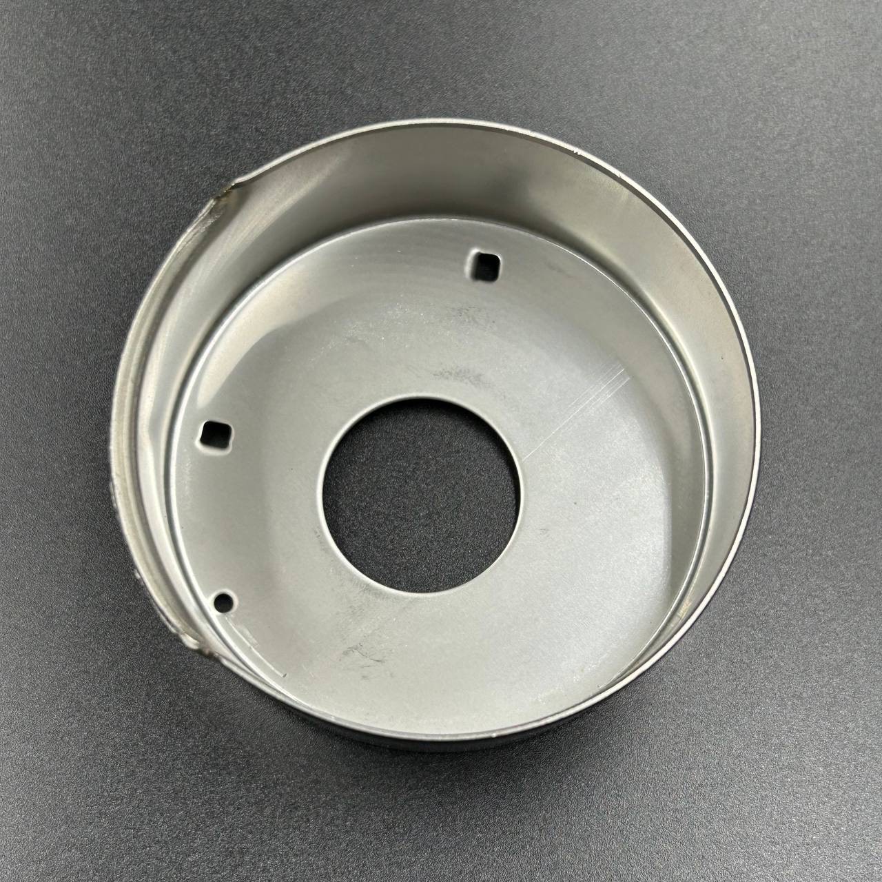 картинка Стакан помпы охлаждения Yamaha 115-250 (Yamaha)