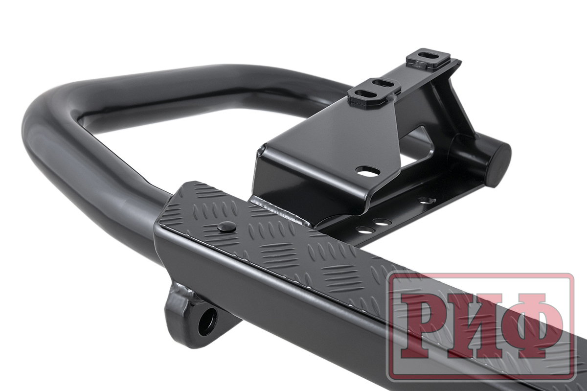 картинка Бампер задний РИФ Toyota Land Cruiser 200 2007-2015 c квадратом