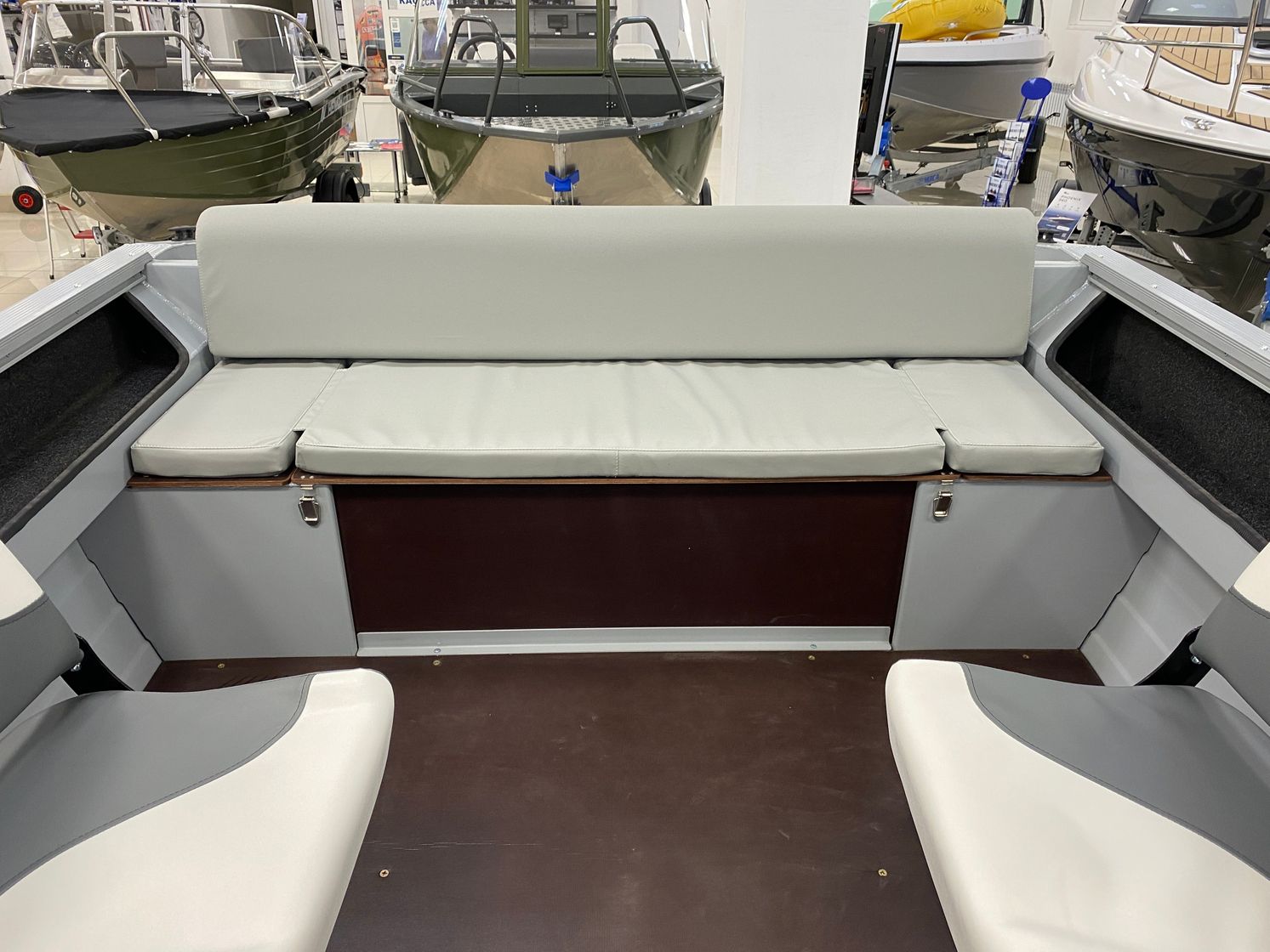 картинка Моторная лодка, Неман 450 DC NEW, серый/черн