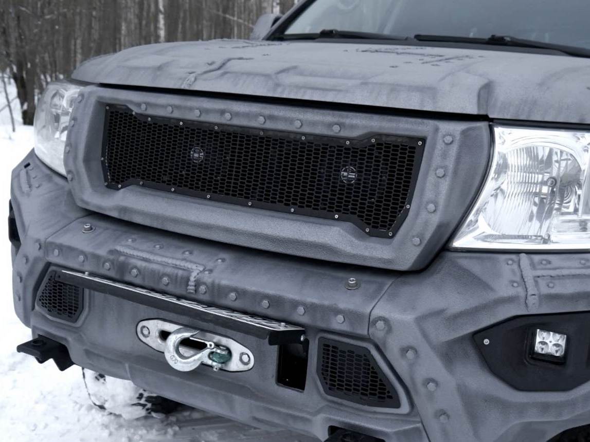 картинка Решётка радиатора - Toyota Land Cruiser 200