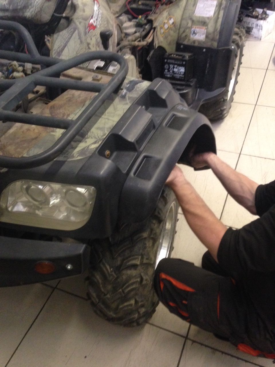 картинка Расширители колесных арок CF500-2А