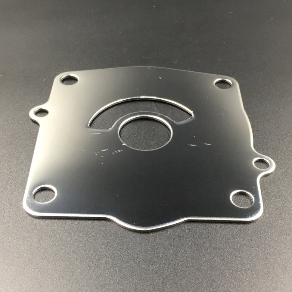 картинка Пластина помпы охлаждения Yamaha 150-250 (Omax)