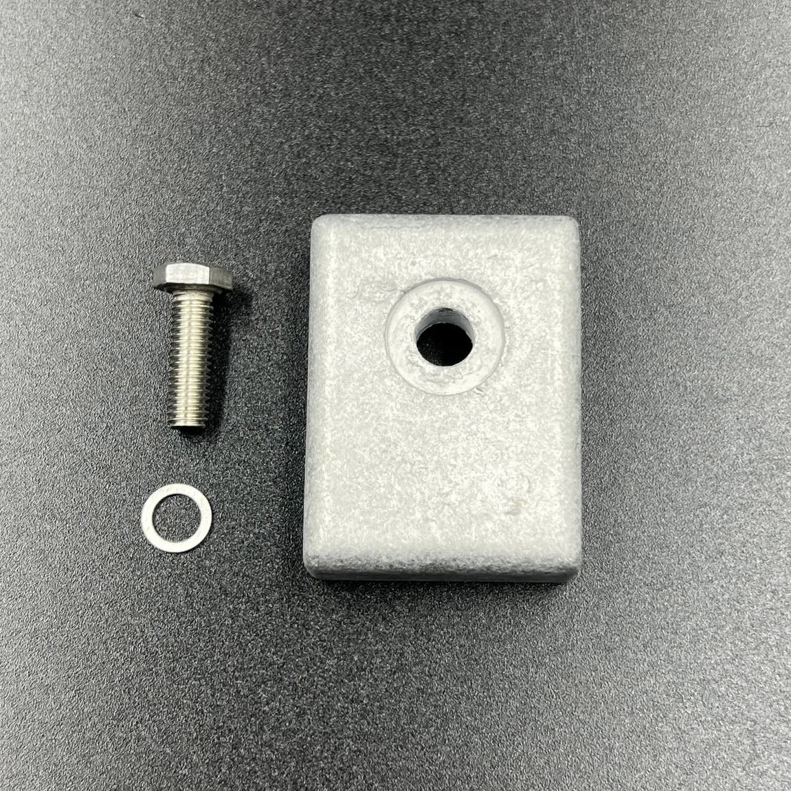 картинка Анод подвески Suzuki 9.9-200 AL (Алюминиевый) (PWB)