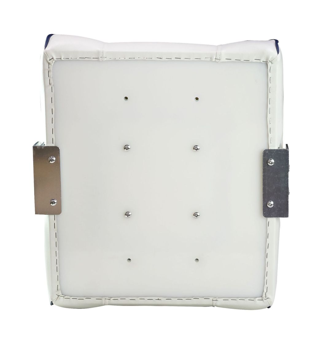 картинка Кресло с перекидной спинкой, обивка белый винил