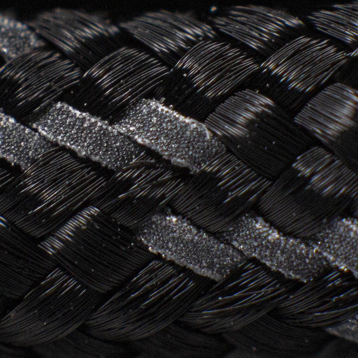 картинка Паракорд 550 CORD nylon 30м световозвращающий (black)