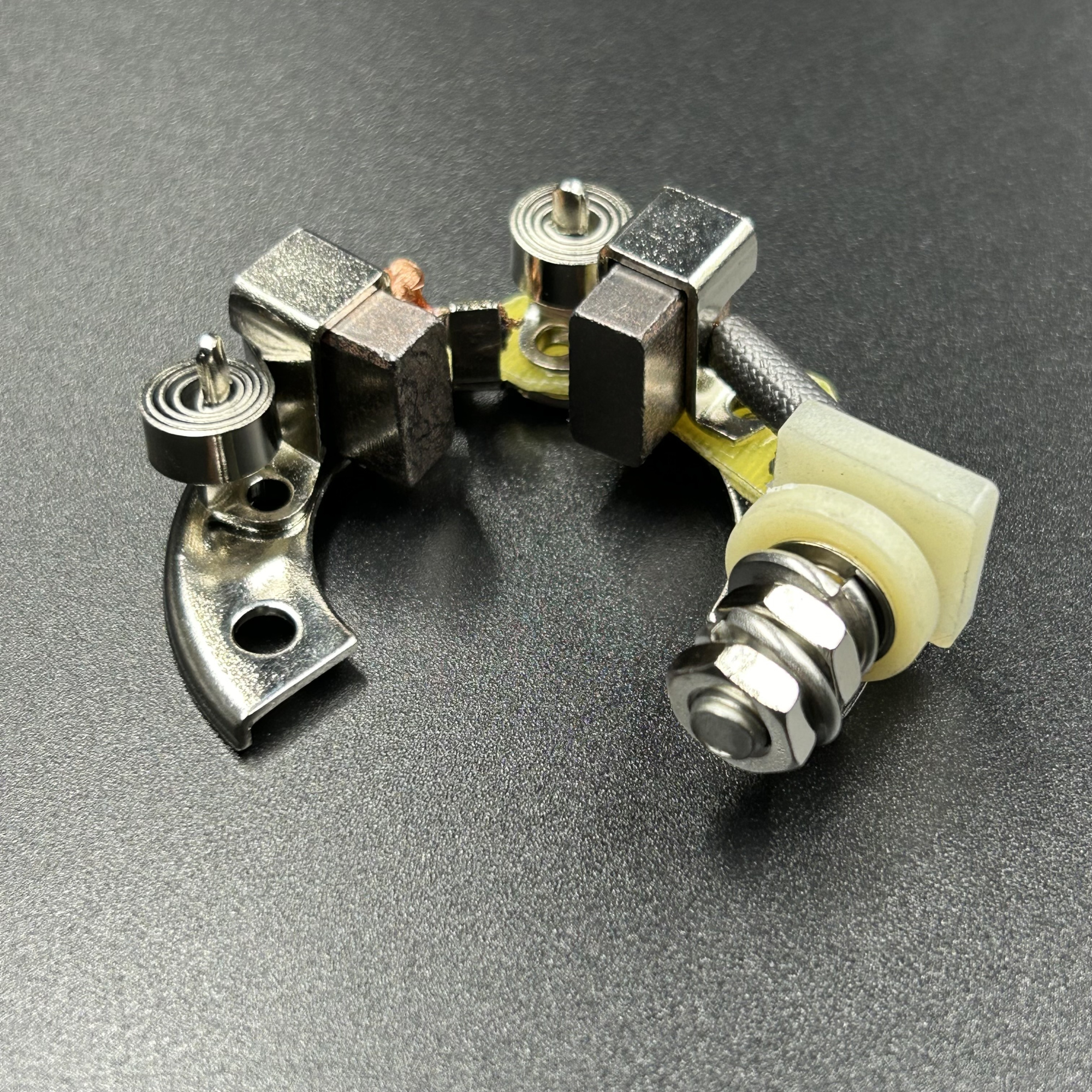 картинка Щеточный узел  Yamaha 40-70, Suzuki 20-40 (Osaka)