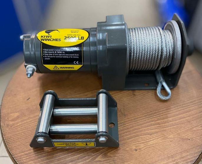 картинка Лебедка KIWI WINCHES 2500 сталь