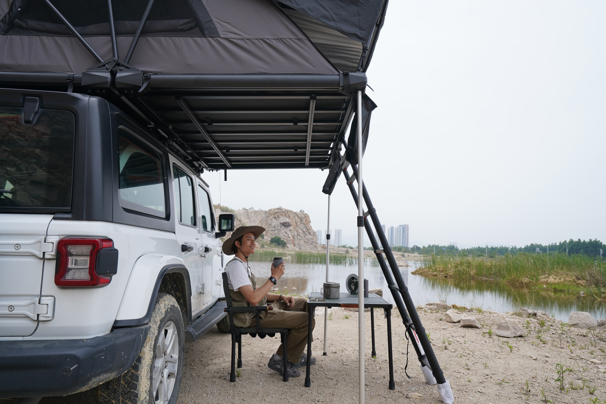 картинка Палатка на крышу автомобиля Wild Land Wild Cruiser 250