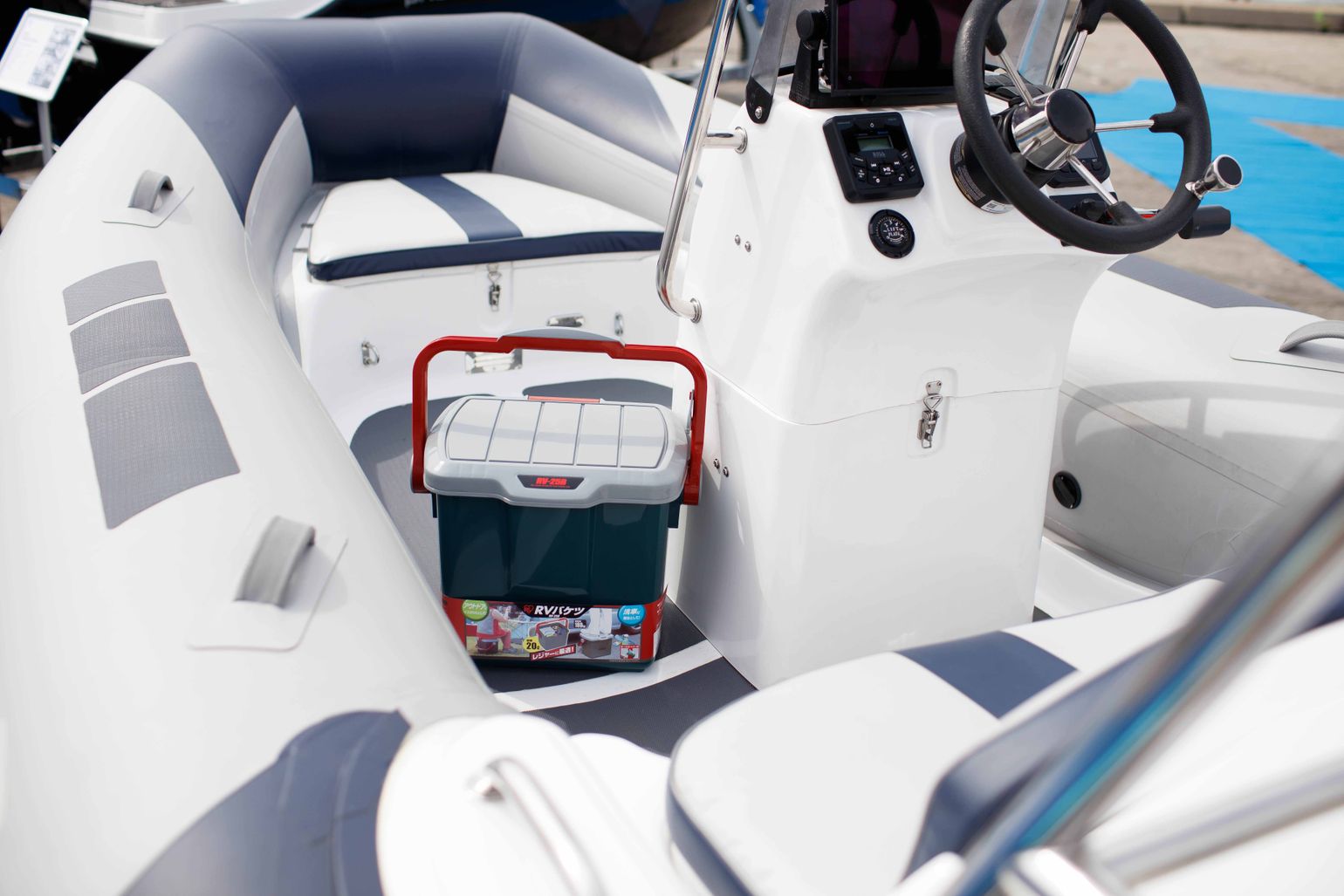 картинка Экспедиционный ящик IRIS RV BOX  Bucket 25B, 20 л