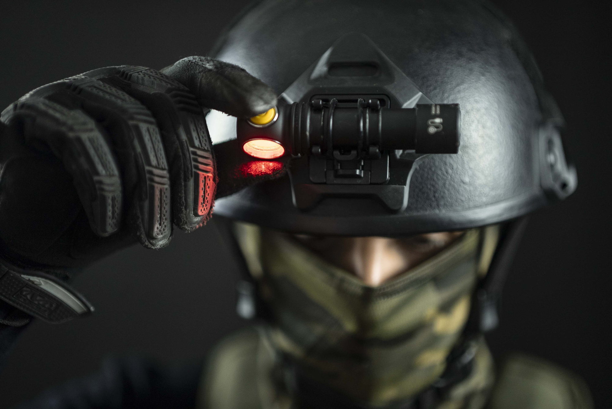 картинка Крепление на шлем Armytek Helmet Mount AHM-05