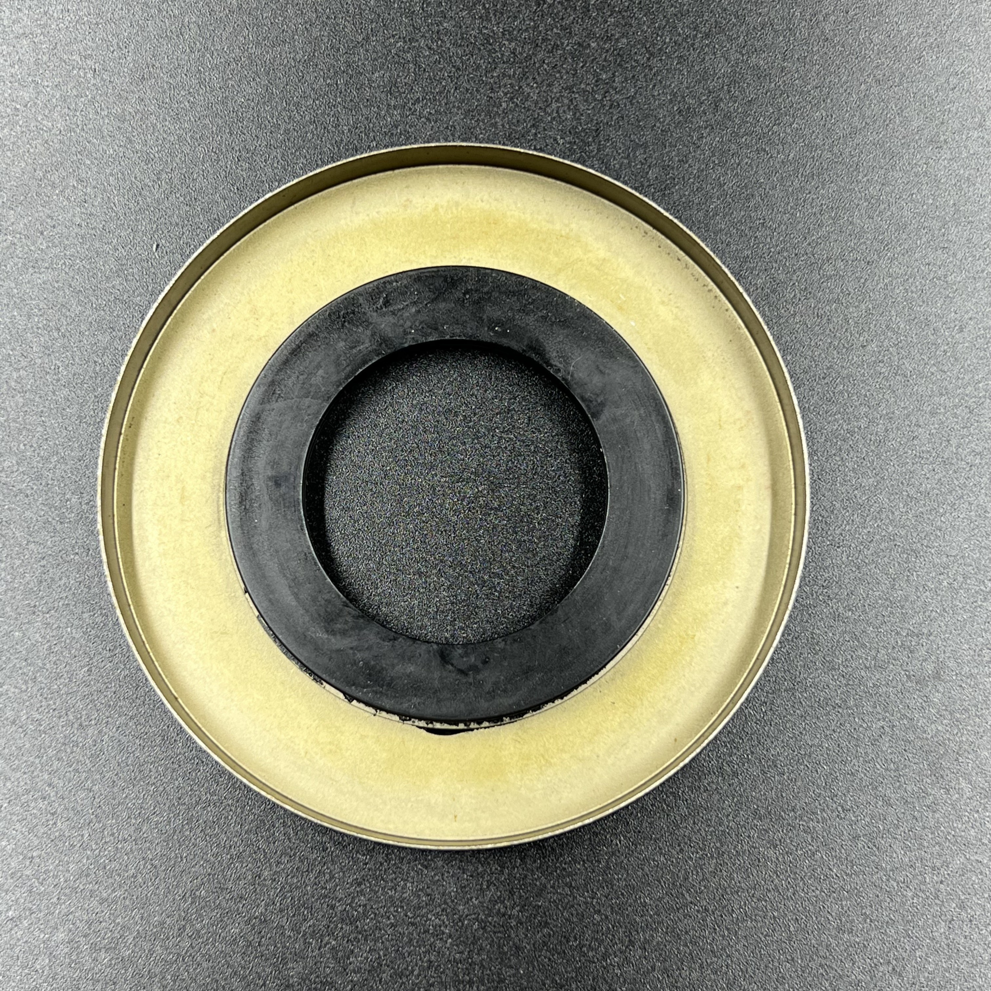 картинка Сальник карданного вала Mercruiser Alpha/Bravo (KACAWA)