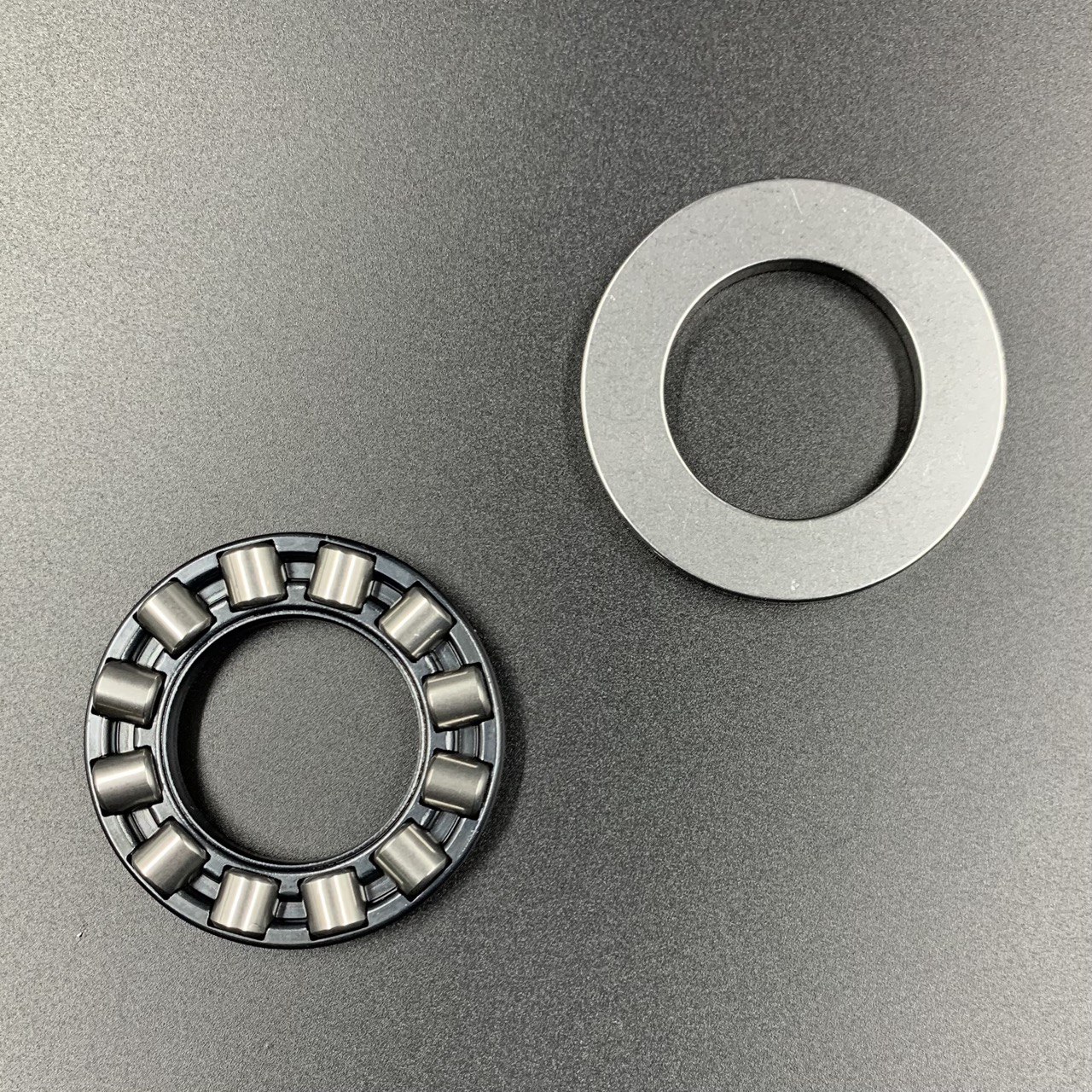 картинка Подшипник роликовый Yamaha 115-225 (93341-930U0) (32x53x12) (Omax) (NTN)