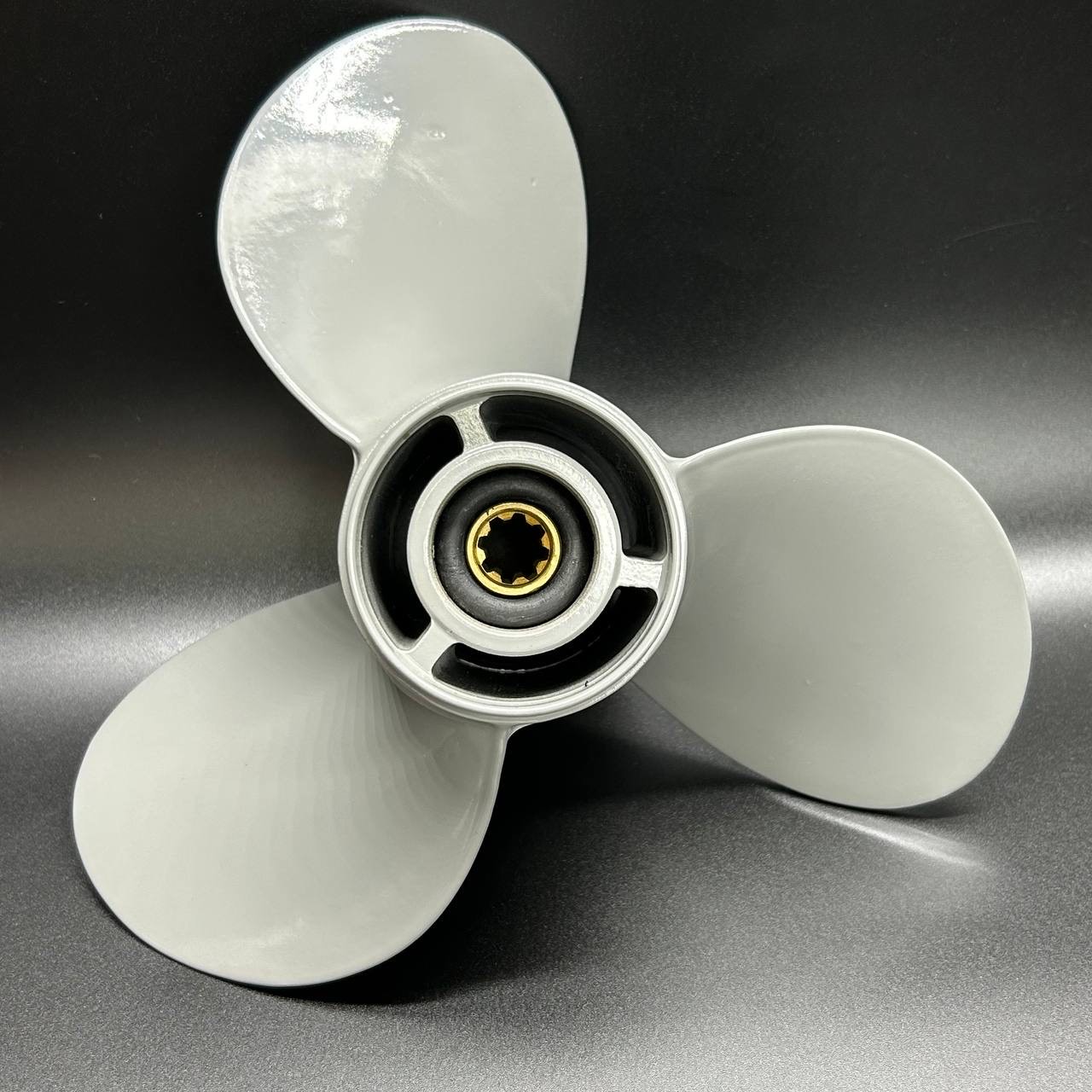 картинка Гребной винт Honda BF8-BF15, BF20D (3x9-1/4x12)