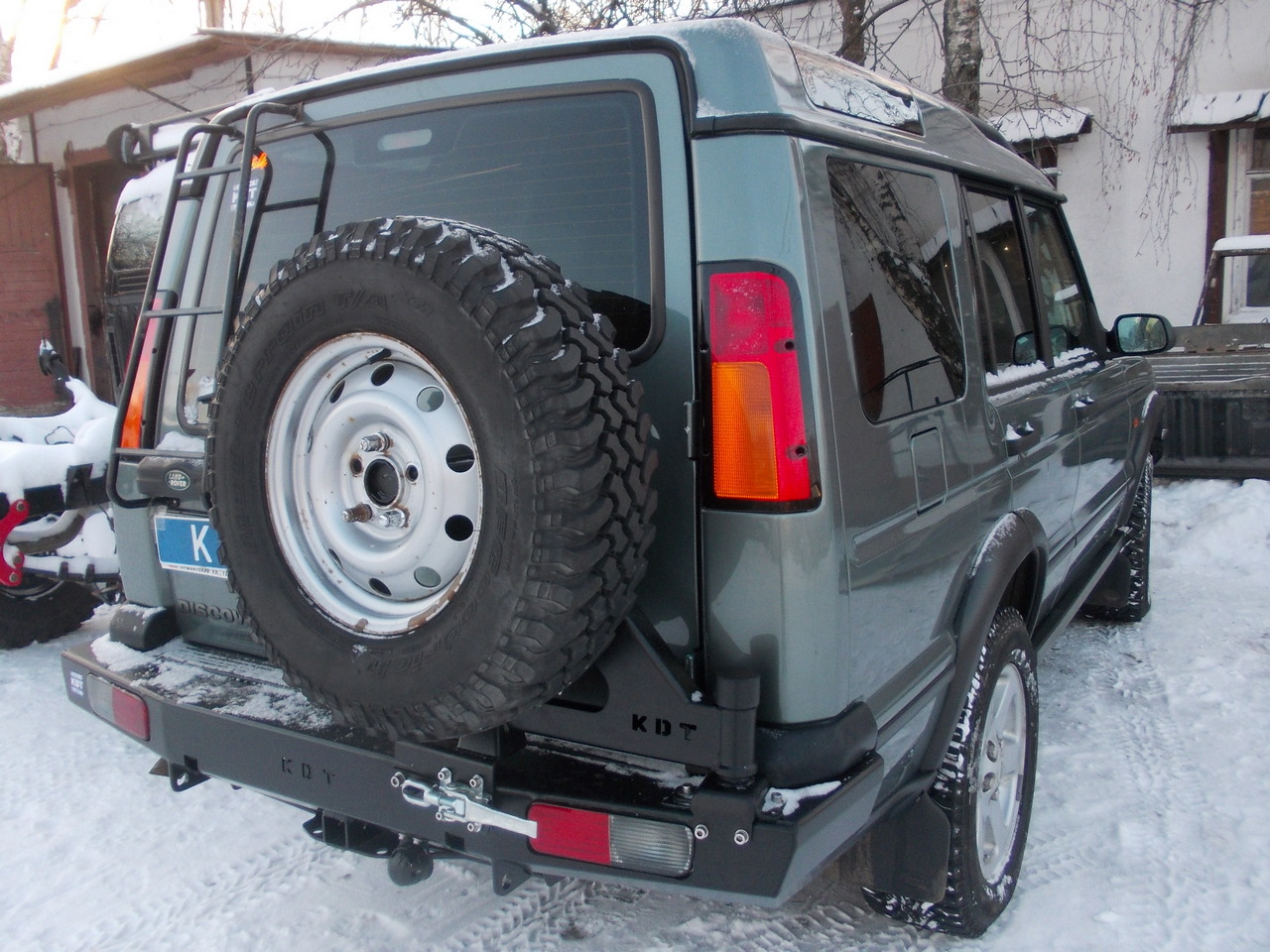 картинка Задний силовой бампер Land Rover Discovery 2