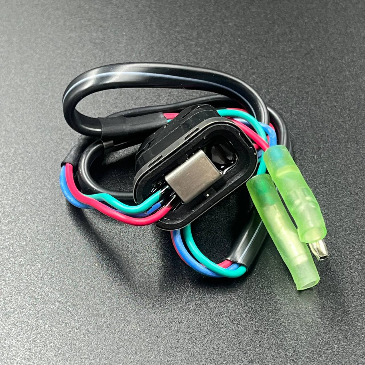 картинка Кнопка гидроподъема пульта д/у Yamaha 703 (Osaka)