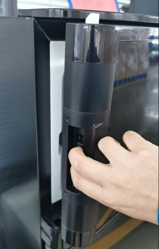 картинка Компрессорный автохолодильник MobileComfort MC-CRX-140(12/24/220V)