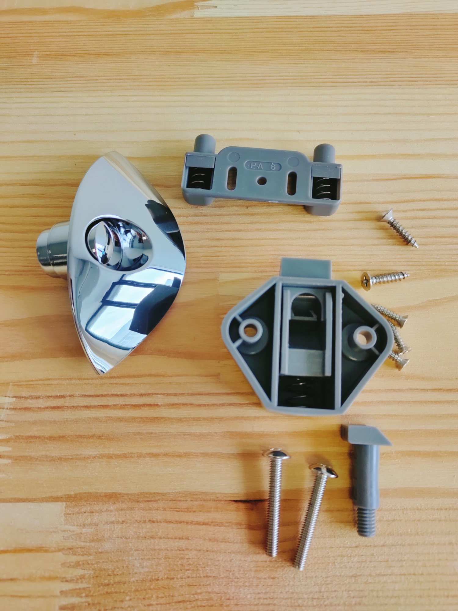 картинка Кнопка-замок мебельный BL03-CH (зеркальный)