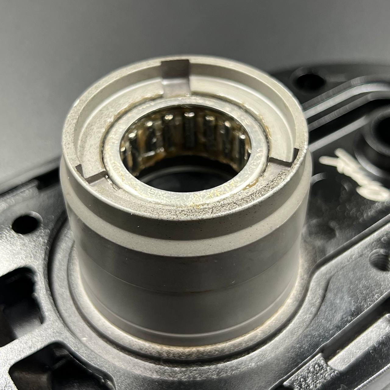 Основание помпы охлаждения Suzuki DT40, DF40-50 (56130-94413-0EP) (Omax)