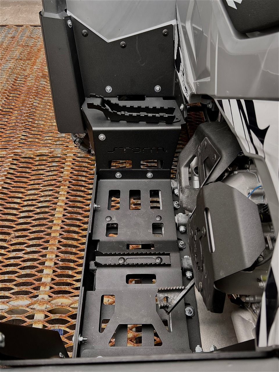 картинка Алюминиевые пороги RM 800 T, CVT FullWD, 2023-