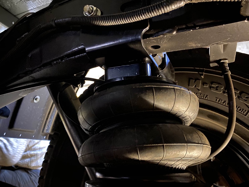 картинка Пневмоподвеска УАЗ Профи на задний мост для стандартной подвески