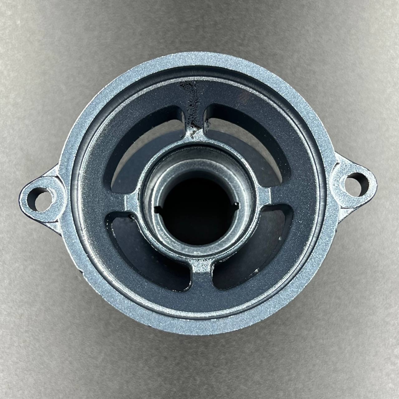 Обойма гребного вала Yamaha 25-30, F20-25 (YUELANG)(пустая)