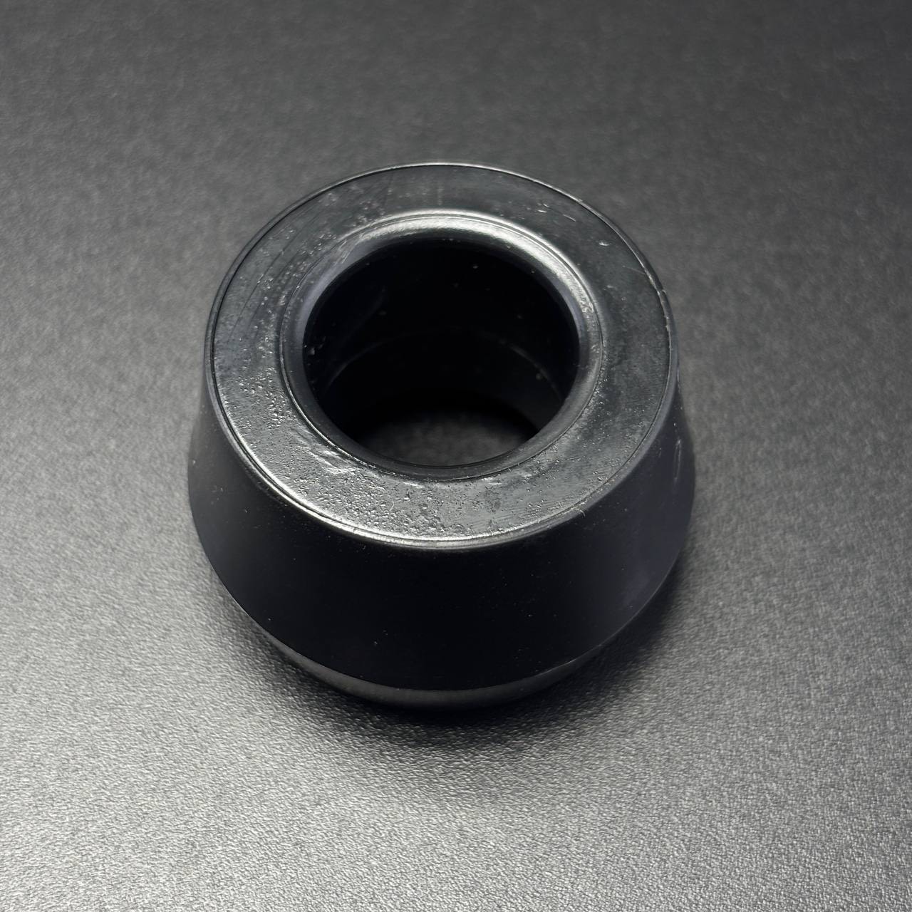 картинка Втулка гидроцилиндра резиновая MERCRUISER BRAVO (Quicksilver)