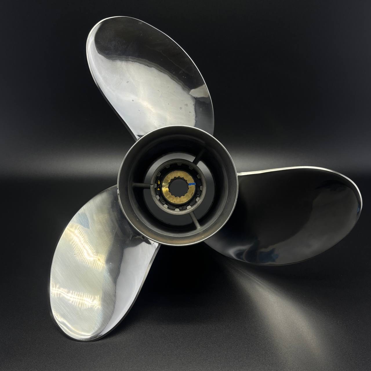 картинка Гребной винт Yamaha F225-F300 (3x15-1/4x19) (Сталь) (Yamaha)