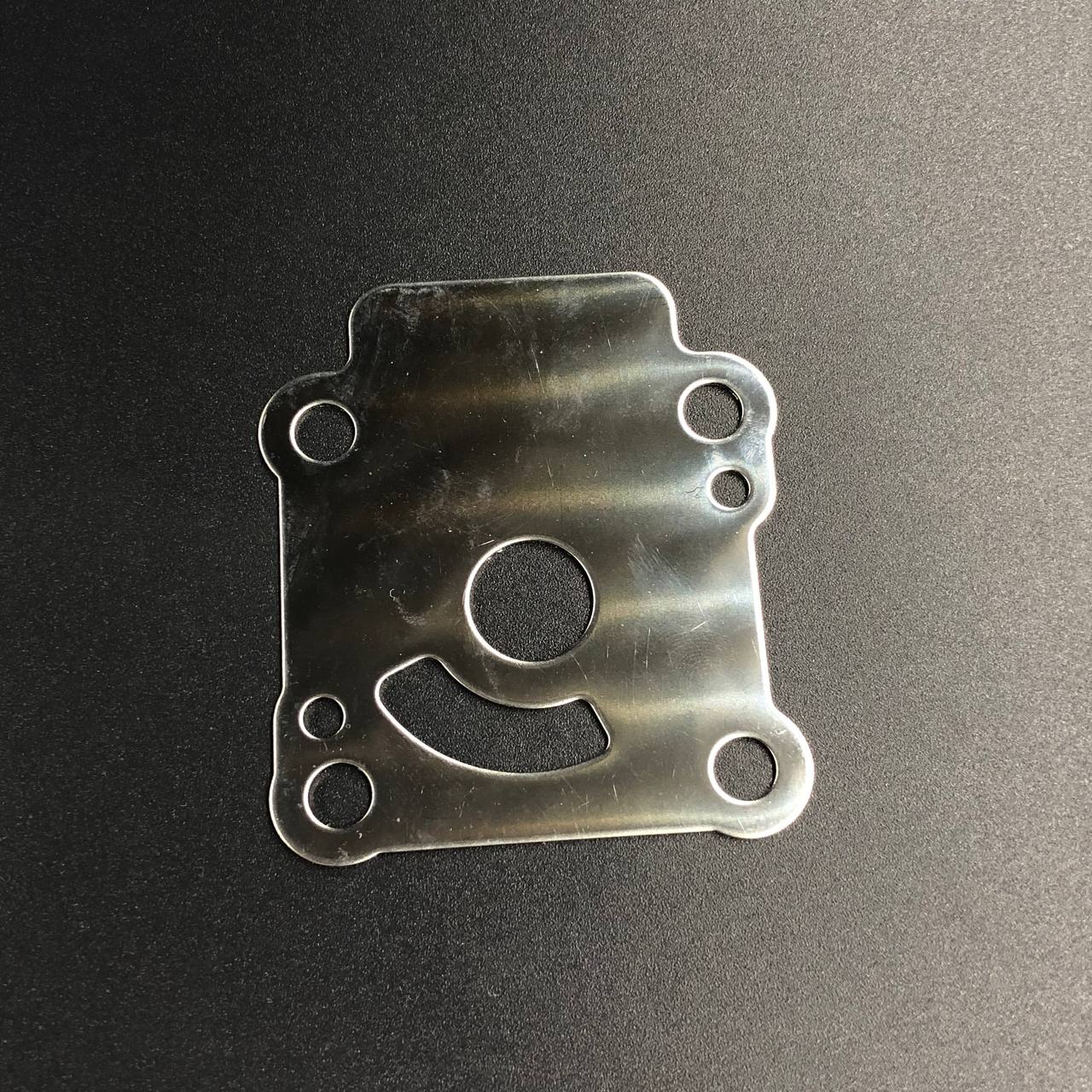 картинка Пластина помпы охлаждения Tohatsu 8-9.8, MFS8 (Omax)