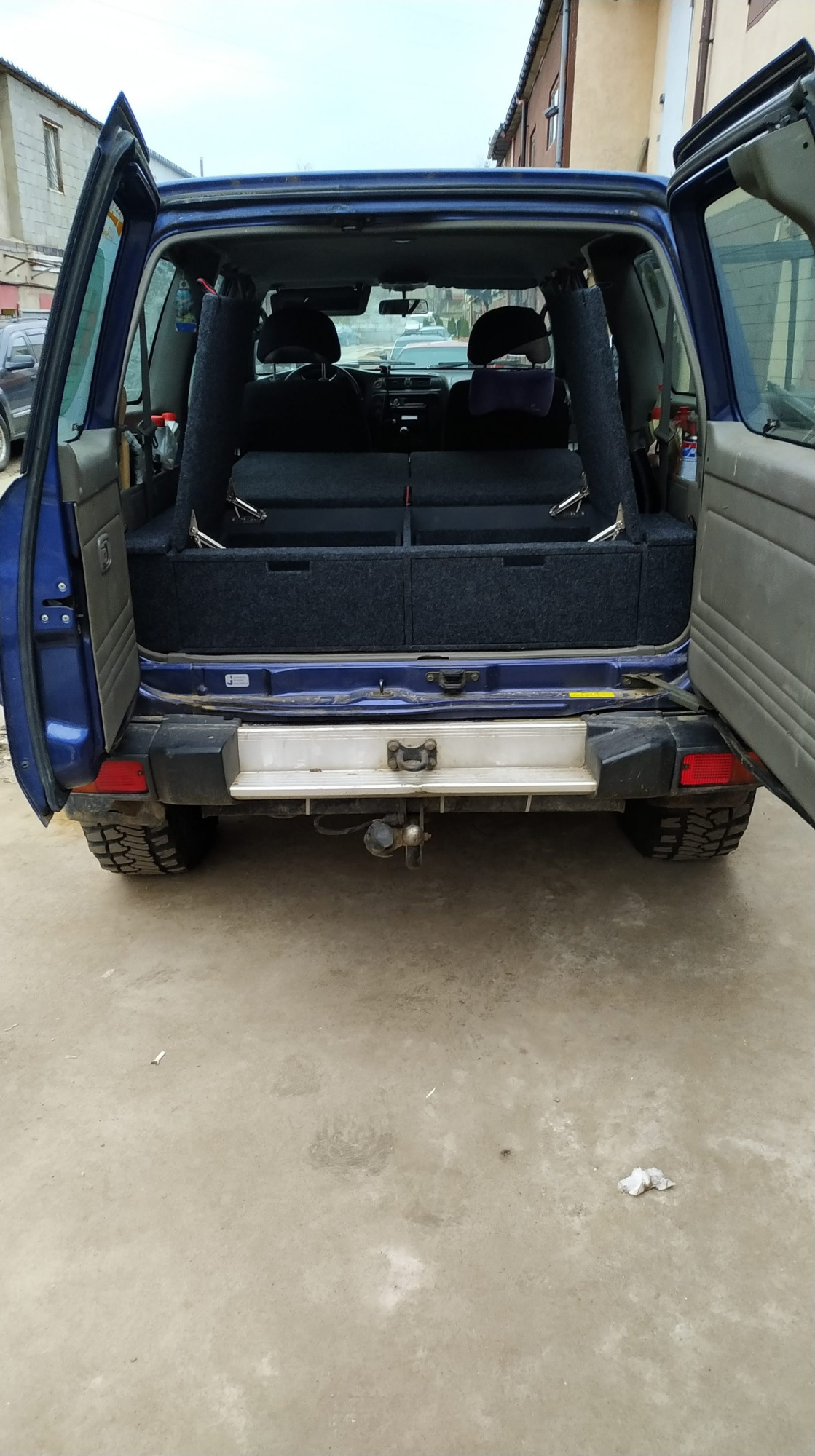 картинка Органайзер для Nissan Patrol Y61 (2 выдв.ящика+спальник)