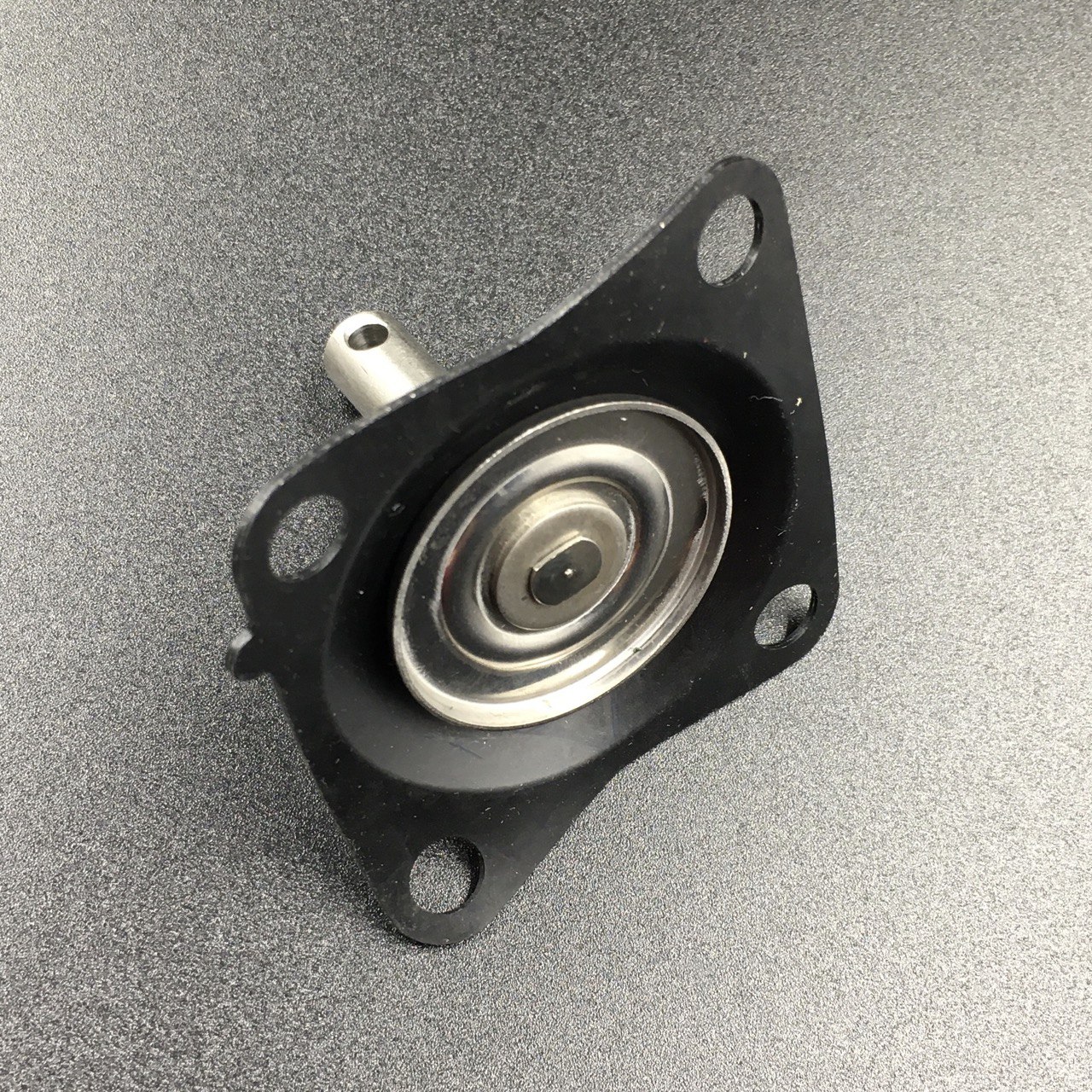 картинка Мембрана топливного насоса Yamaha F20-70 (PREMARINE)